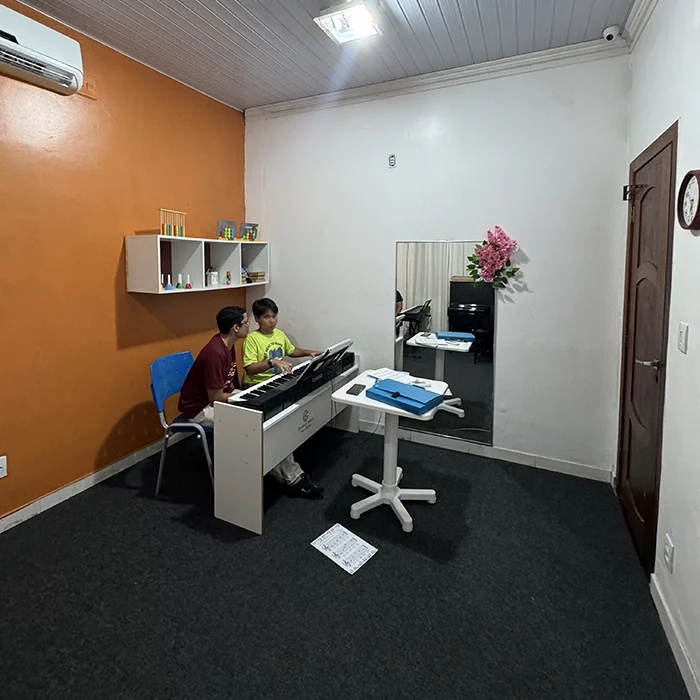 aula-de-musica-para-criancas-em-belem2